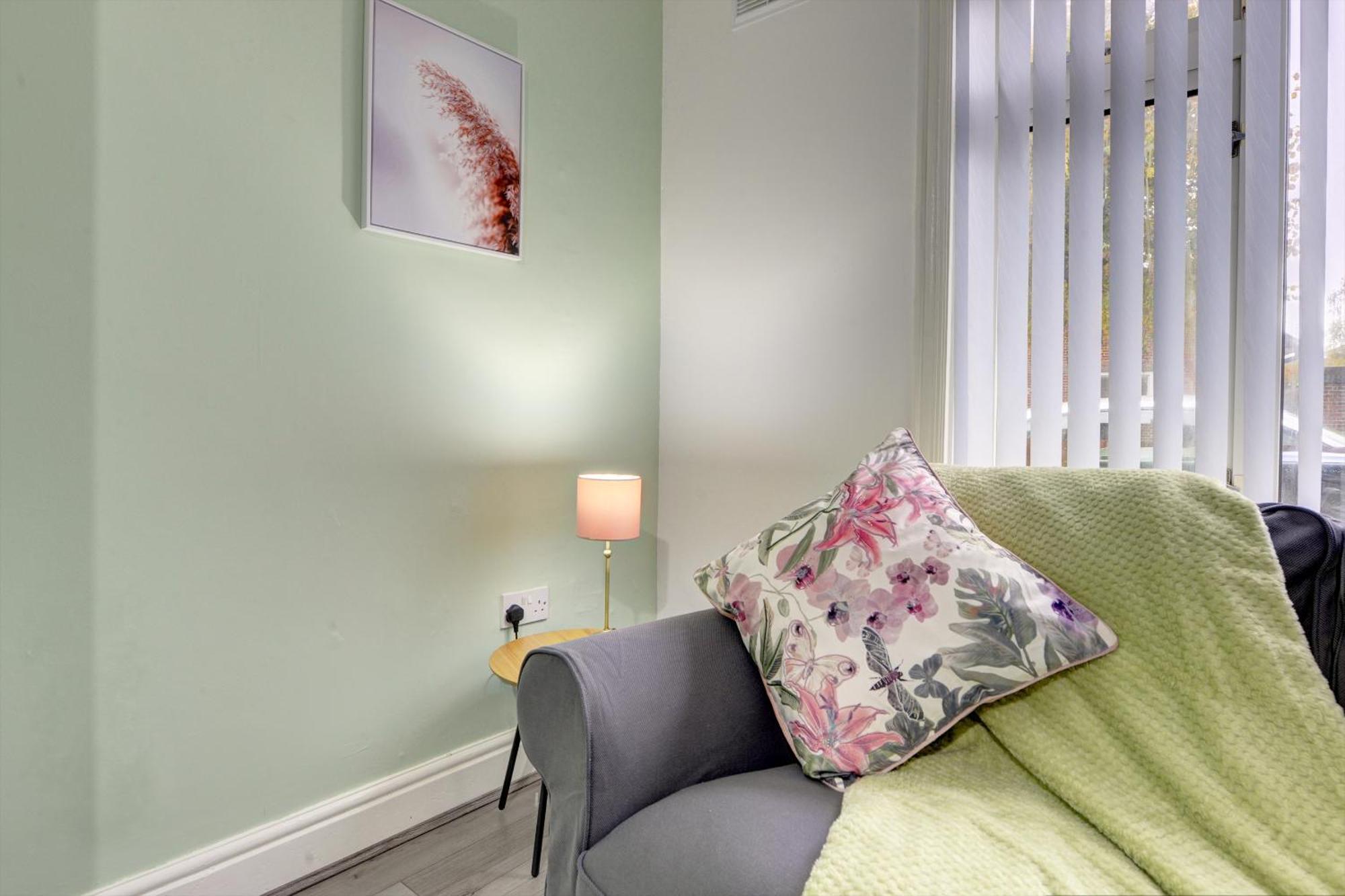 Stunning And Lovely 3 Bed House - Catch 22 Coventry Eksteriør bilde