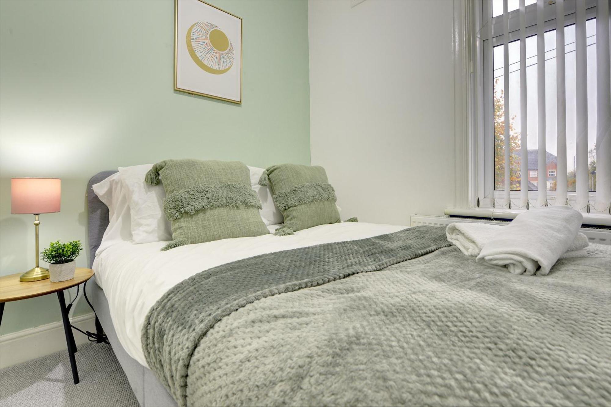 Stunning And Lovely 3 Bed House - Catch 22 Coventry Eksteriør bilde