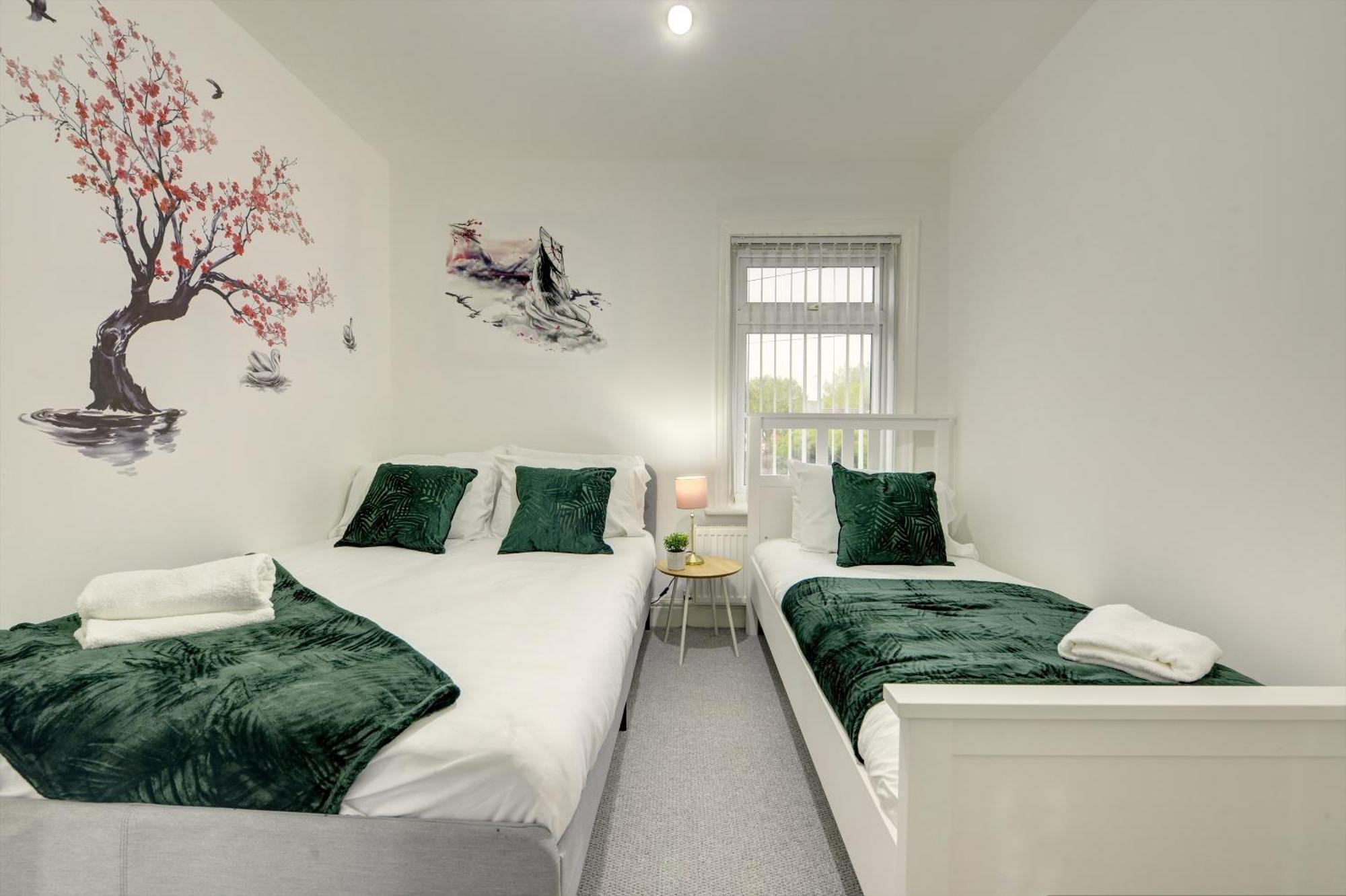Stunning And Lovely 3 Bed House - Catch 22 Coventry Eksteriør bilde