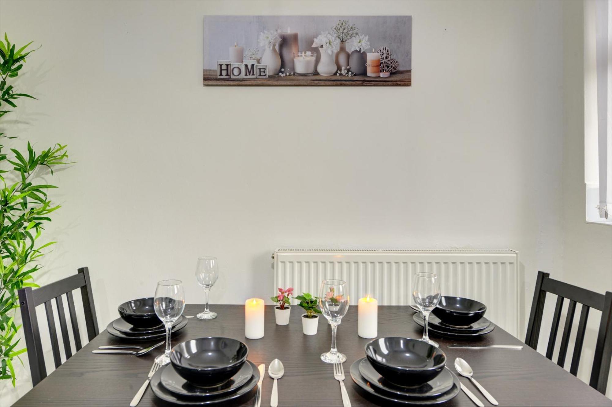Stunning And Lovely 3 Bed House - Catch 22 Coventry Eksteriør bilde