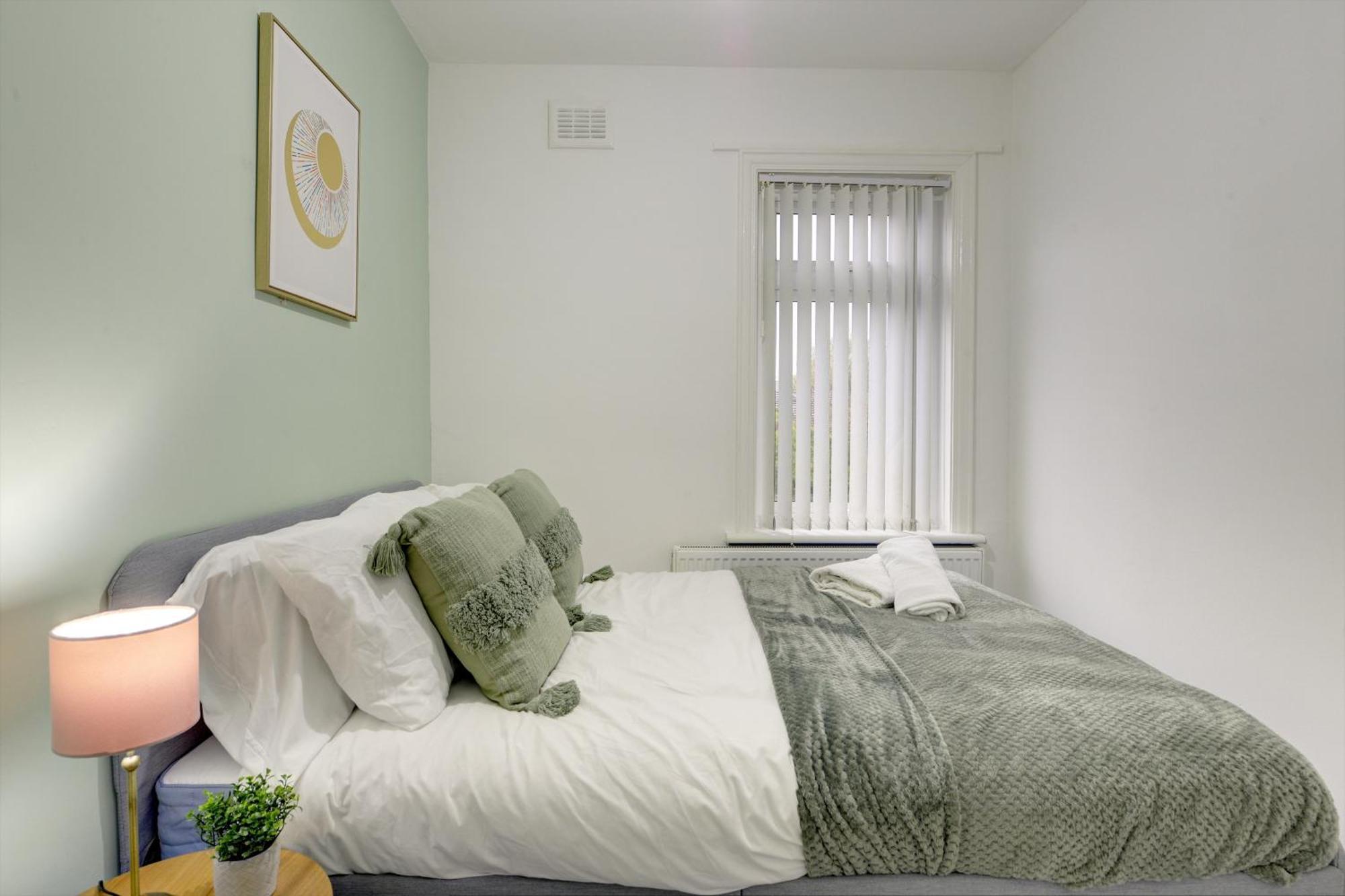 Stunning And Lovely 3 Bed House - Catch 22 Coventry Eksteriør bilde