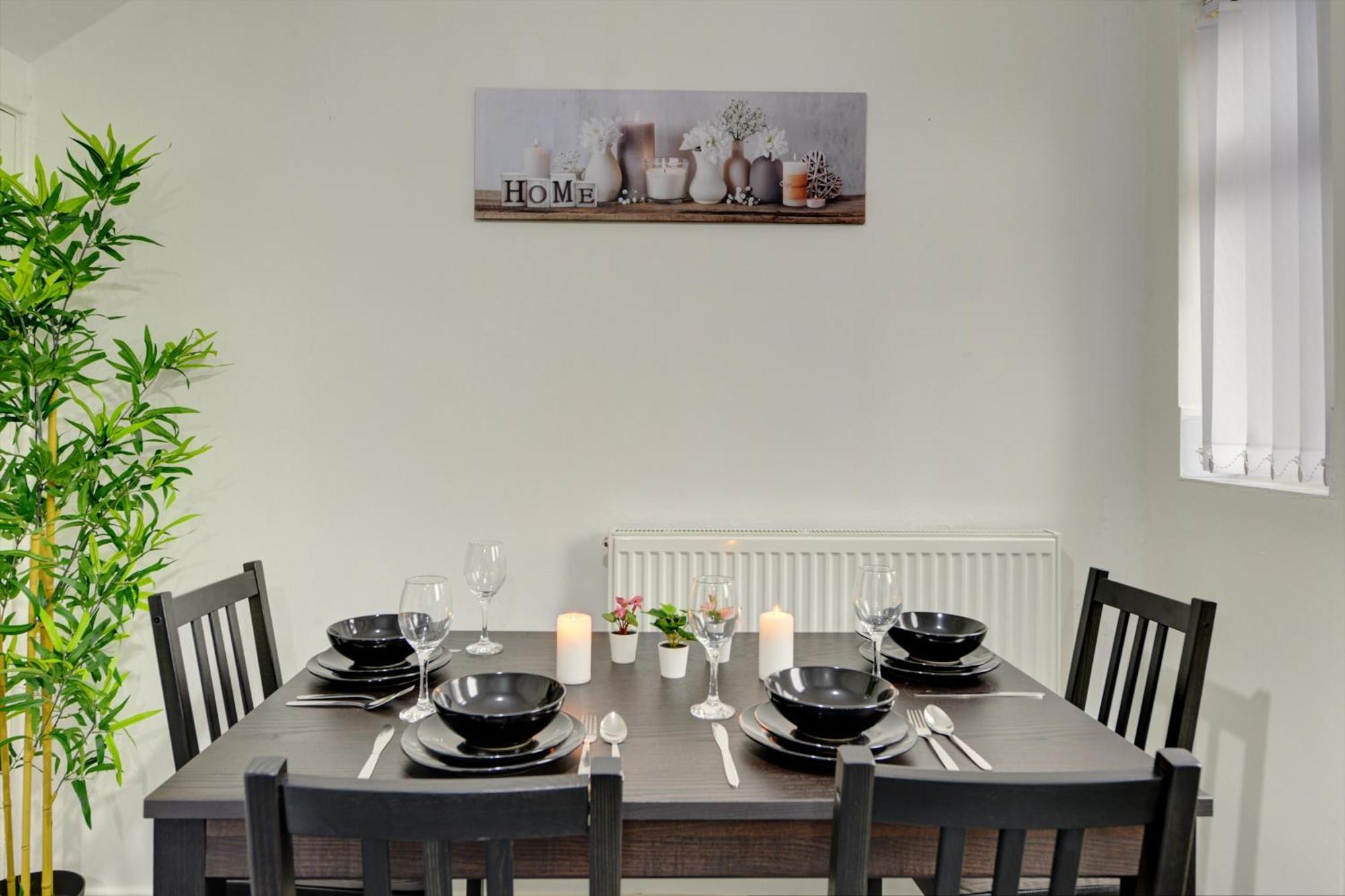 Stunning And Lovely 3 Bed House - Catch 22 Coventry Eksteriør bilde