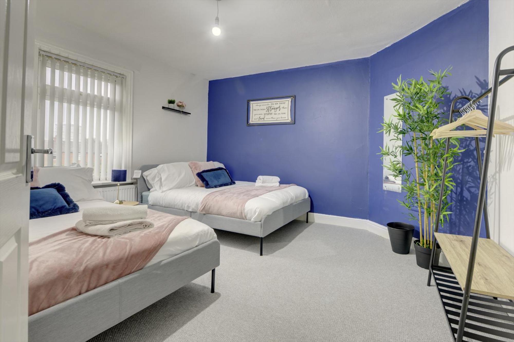 Stunning And Lovely 3 Bed House - Catch 22 Coventry Eksteriør bilde
