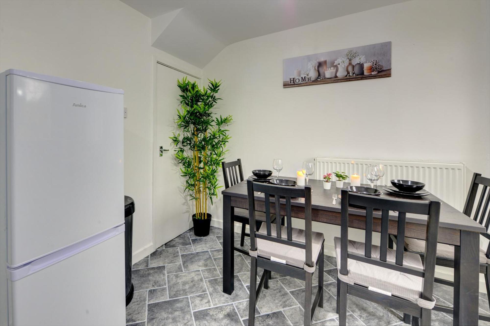 Stunning And Lovely 3 Bed House - Catch 22 Coventry Eksteriør bilde